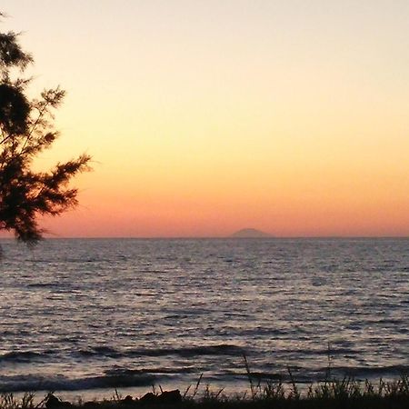 Irida Beach Resort Suites Kyparissia Exterior photo