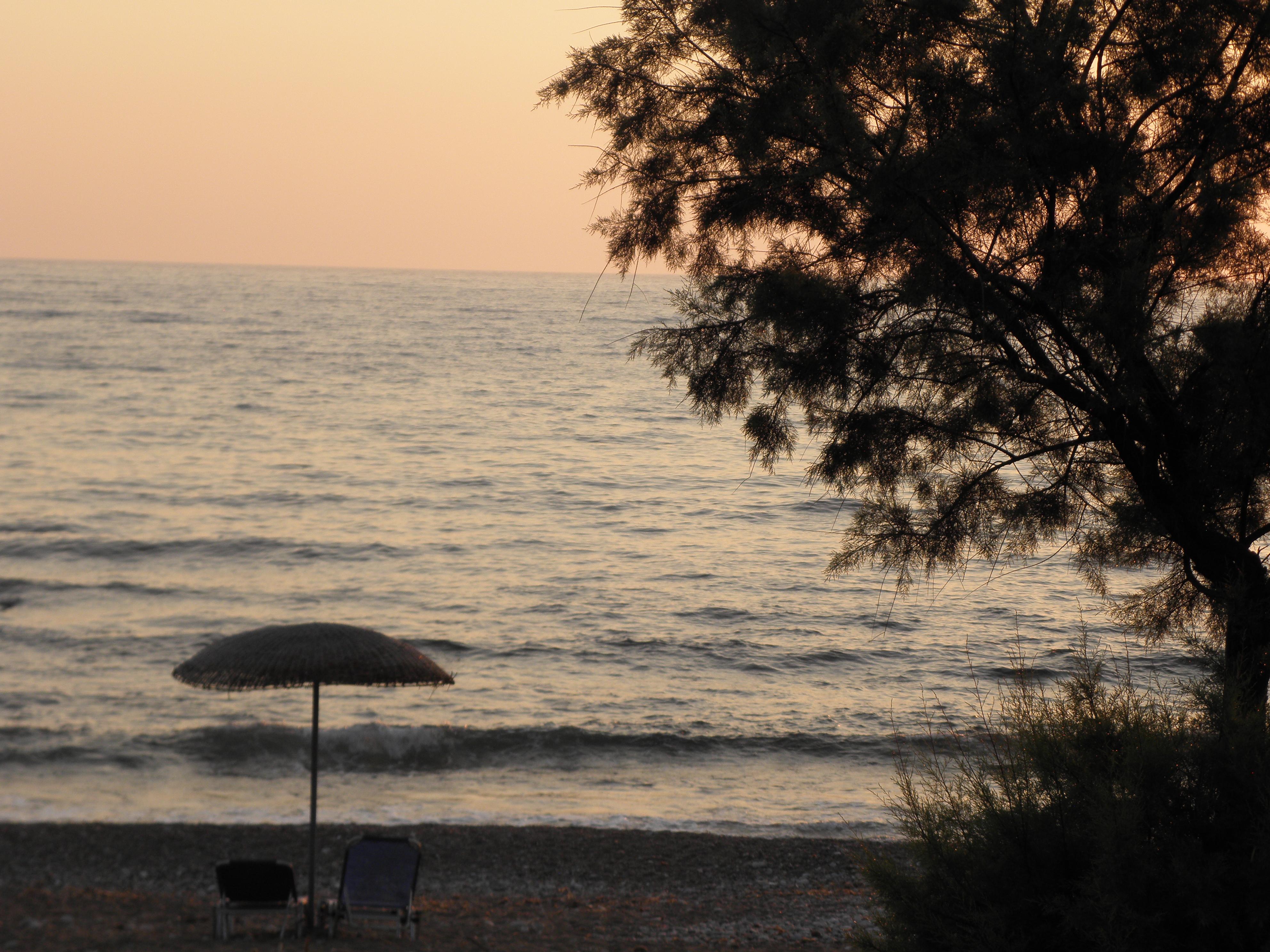 Irida Beach Resort Suites Kyparissia Exterior photo